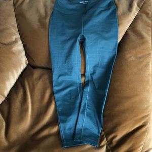 Outdoor voices leggings in Medium